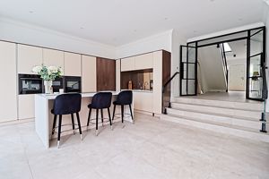 Kitchen- click for photo gallery